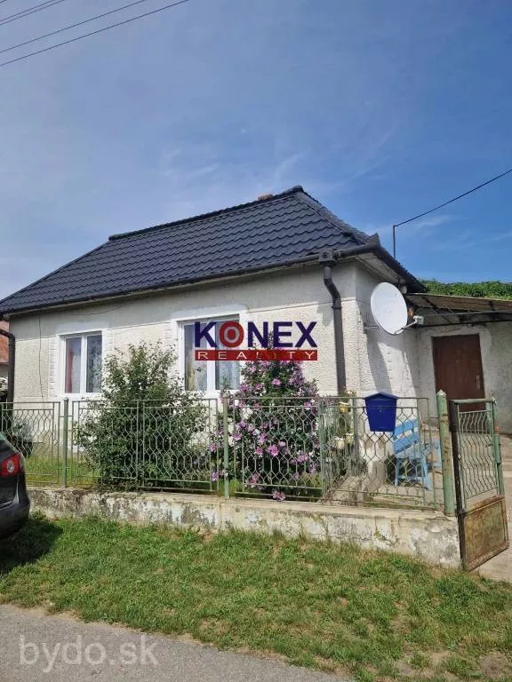 Rodinný dom v obci Malčice, časť Hradištská Moľva, 132372_0