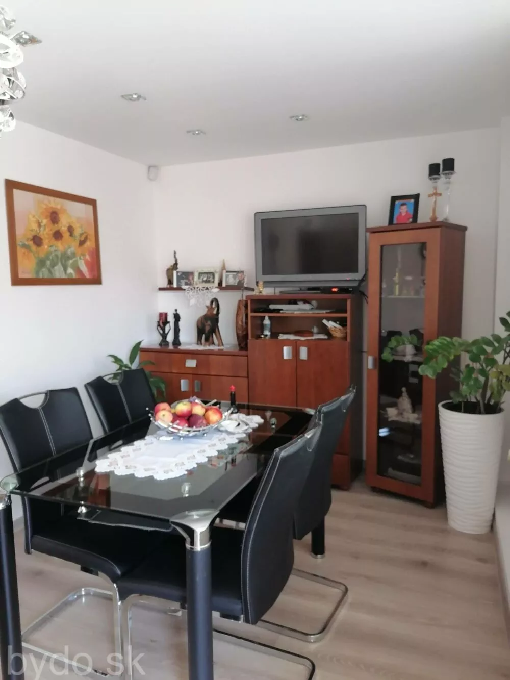 Rodinný dom na predaj 282m2, Závadka, 134889_4