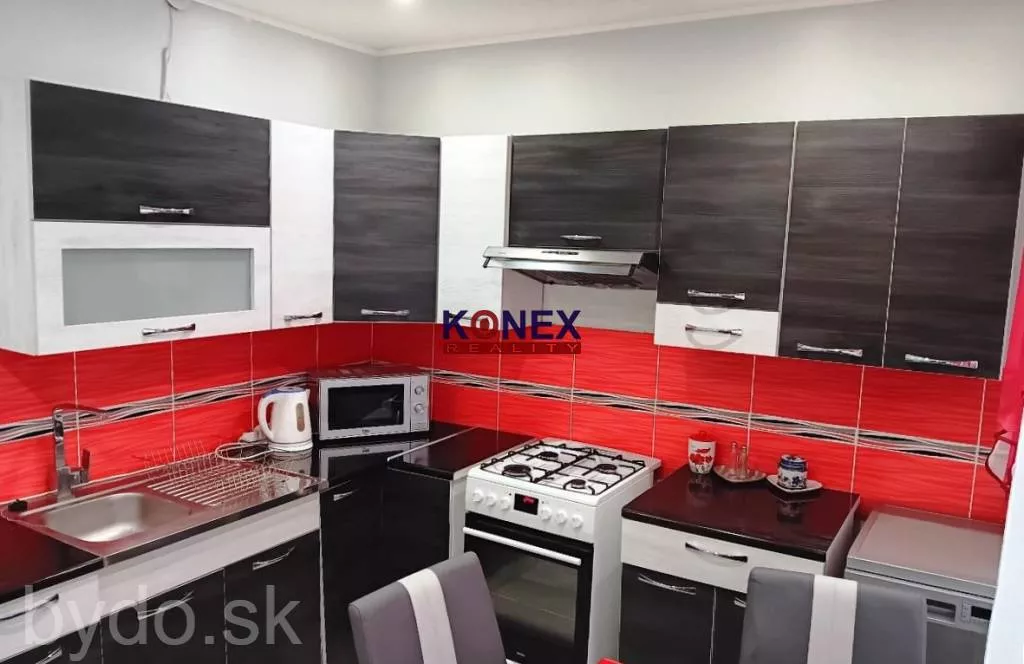 NA PREDAJ! Krásny 3-izbový byt v Čiernej nad Tisou, 135365_7