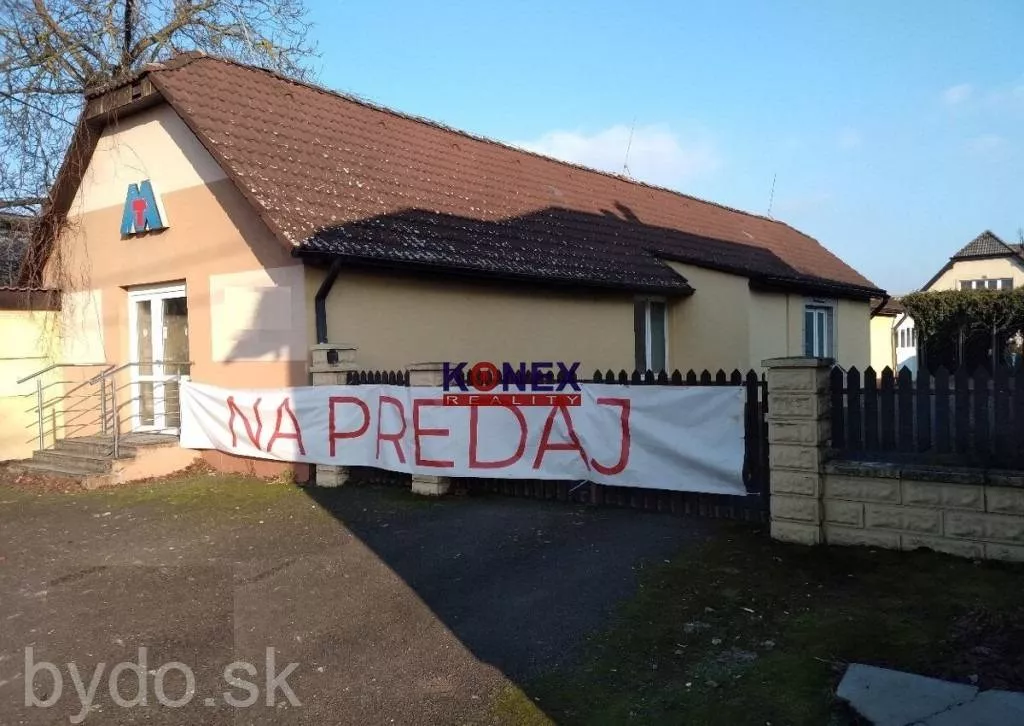 NA PREDAJ! Rodinný dom/Podnikateľský objekt v centre Trebišova, 135586_0