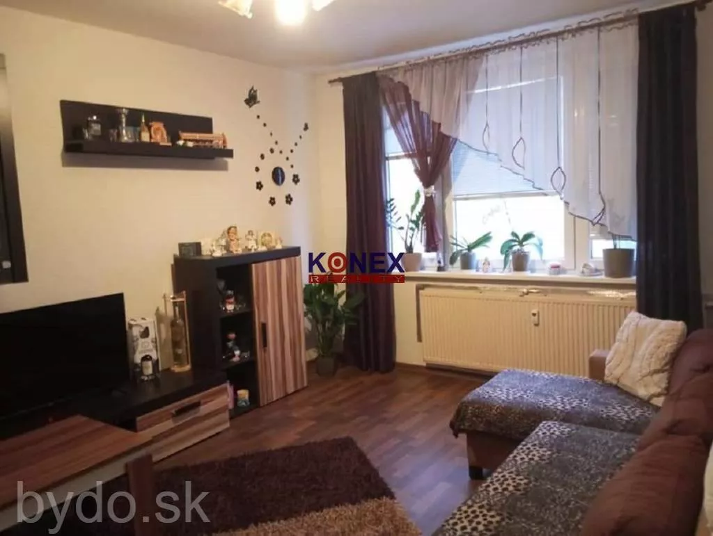 Pekný 3-izbový byt vo Veľkých Kapušanoch, 136294_1