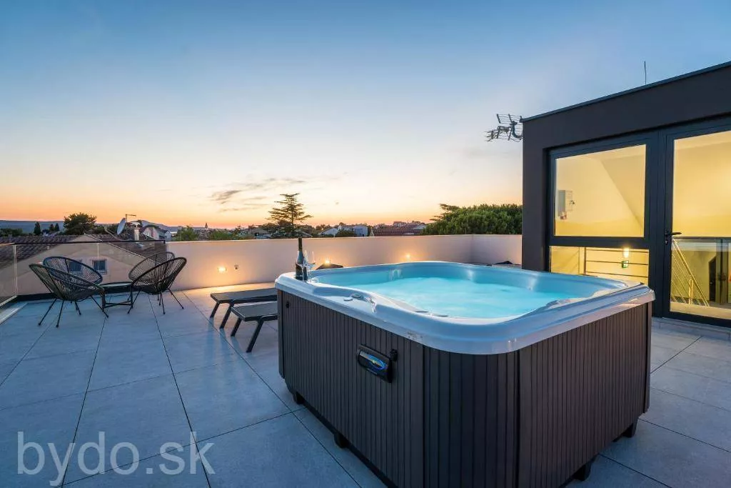 Neďaleko Zadaru je na predaj luxusný penthaus apartmán 50 m od mora, 137948_4