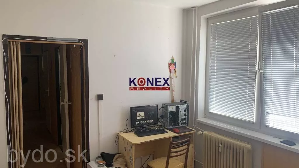 NA PREDAJ! 3-izbový byt pri centre Michaloviec, 138510_5