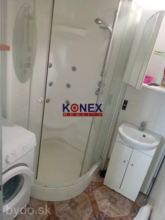 NA PREDAJ! 3-izbový byt v Čiernej nad Tisou, 138957_2