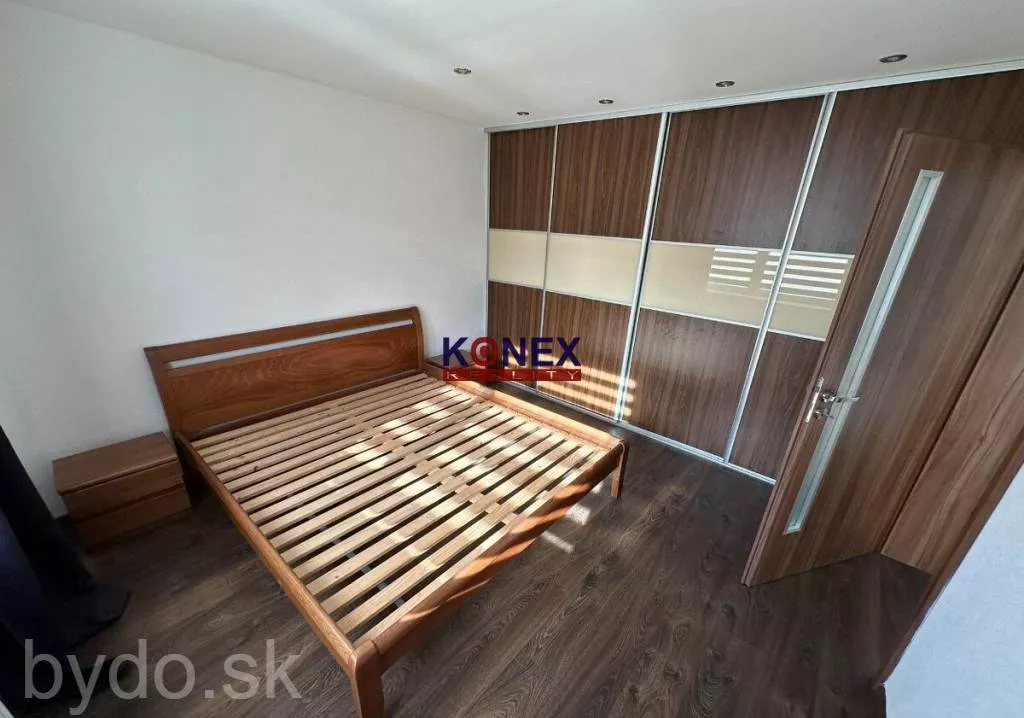 SUPER PONUKA 3-izbový byt v centre Sniny, 139117_1