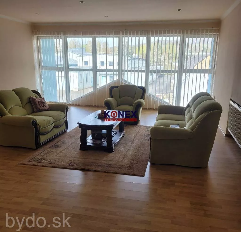 NA PREDAJ – Apartmánový dom v meste Snina, 139747_6