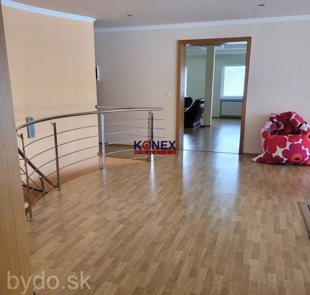 NA PREDAJ – Apartmánový dom v meste Snina, 139747_14