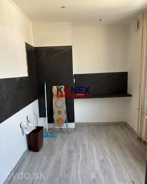 NA PREDAJ 2-izbový byt vo Veľkých Kapušanoch, 139788_4
