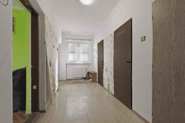 Predám 3-izbový rodinný dom v obci Zavar, 143471_3