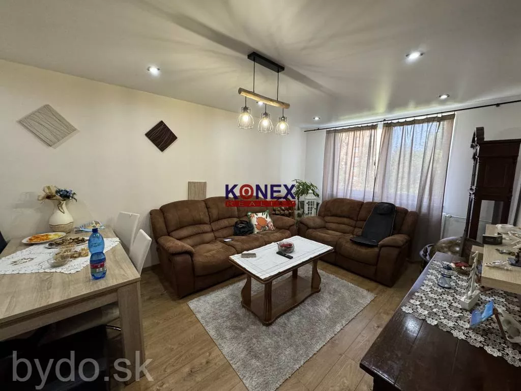 Kompletne rekonštruovaný 4-izbový byt na ulici Hollého - Michalovce, 143528_3