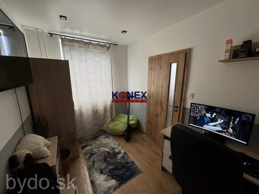 Kompletne rekonštruovaný 4-izbový byt na ulici Hollého - Michalovce, 143528_7