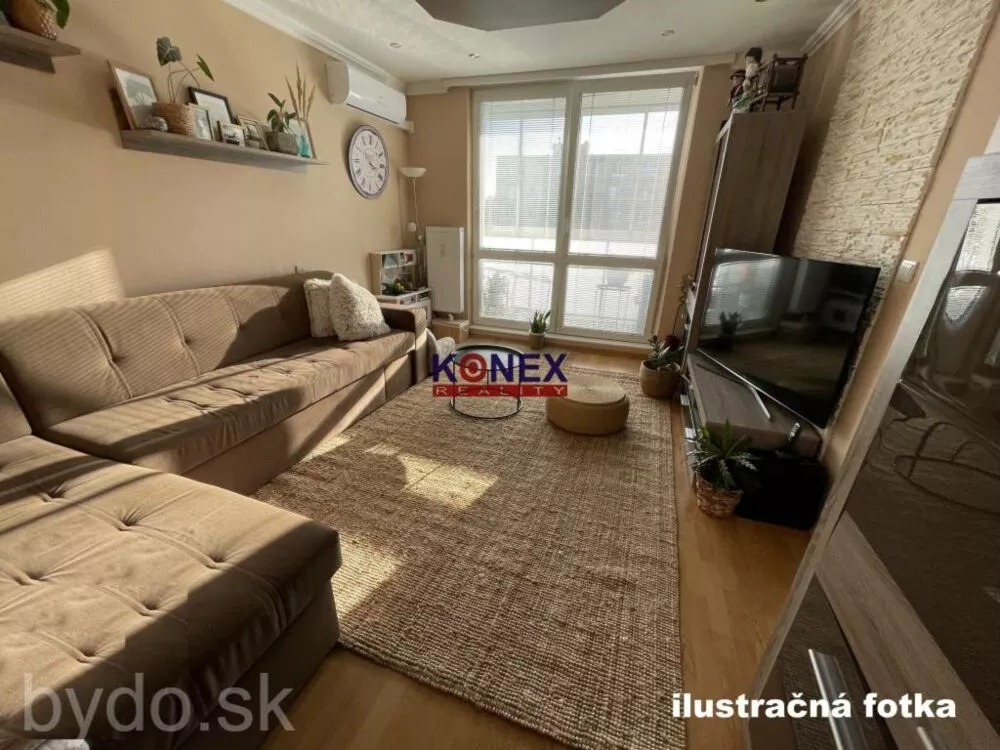 NA PREDAJ Krásny 4-izbový byt na Boženy Němcovej v Trebišove, 144097_0