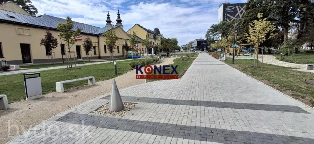 PRENÁJOM – Priestory pre reštauráciu v lukratívnej časti Michaloviec, 144595_1