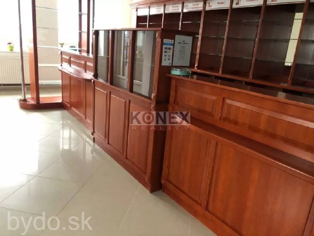 NA PRENÁJOM! Priestory lekárne v polyfunkčnom objekte - SNINA, 145482_1