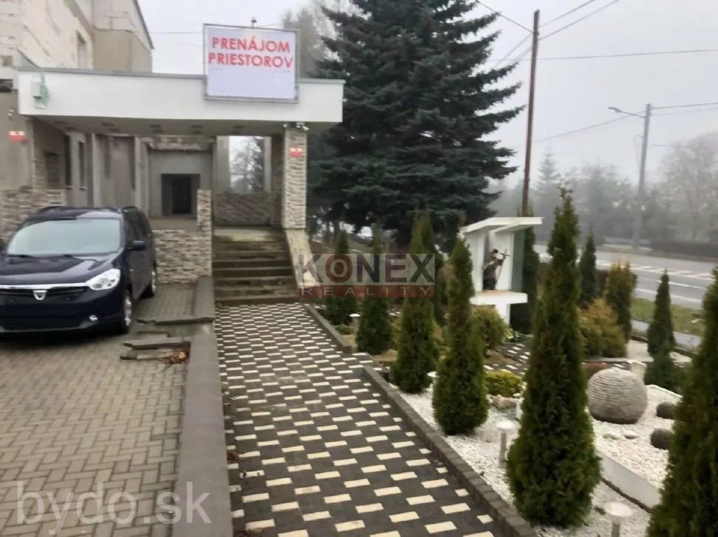 NA PRENÁJOM! Priestory lekárne v polyfunkčnom objekte - SNINA, 145482_5