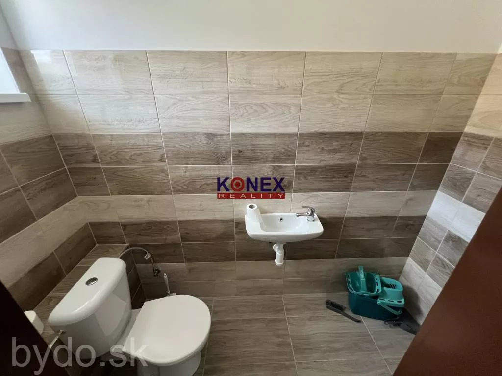 NA PRENÁJOM! Obchodný priestor v novostavbe – CENTRUM Vranova n/T, 146736_4