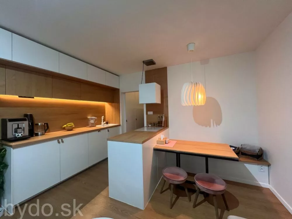 4 izbový byt na prenájom 65m2, Pribišova, Bratislava - Karlova Ves, 146774_1