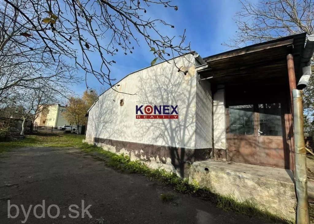 NA PREDAJ – Budova na podnikanie v obci KUSÍN, 147065_0