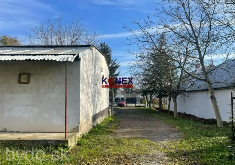 NA PREDAJ – Budova na podnikanie v obci KUSÍN, 147065_2