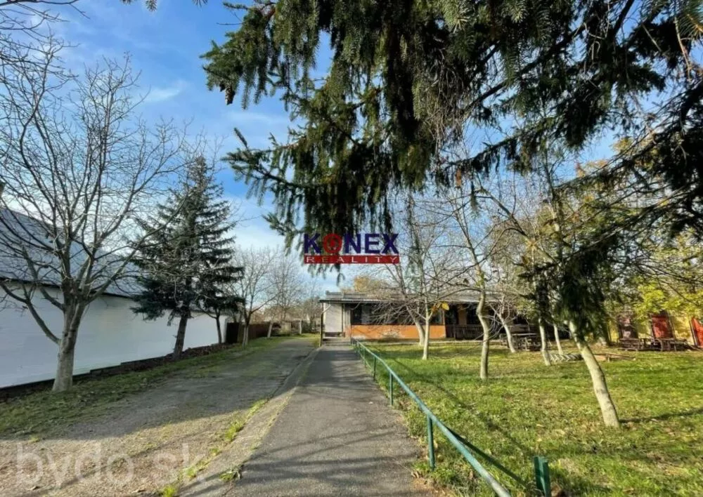 NA PREDAJ – Budova na podnikanie v obci KUSÍN, 147065_9