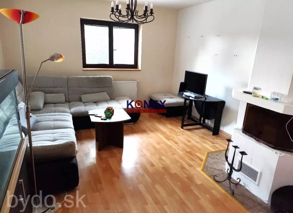 NA PREDAJ Poschodový rodinný dom 11 km od Vranova n/T., 147259_2