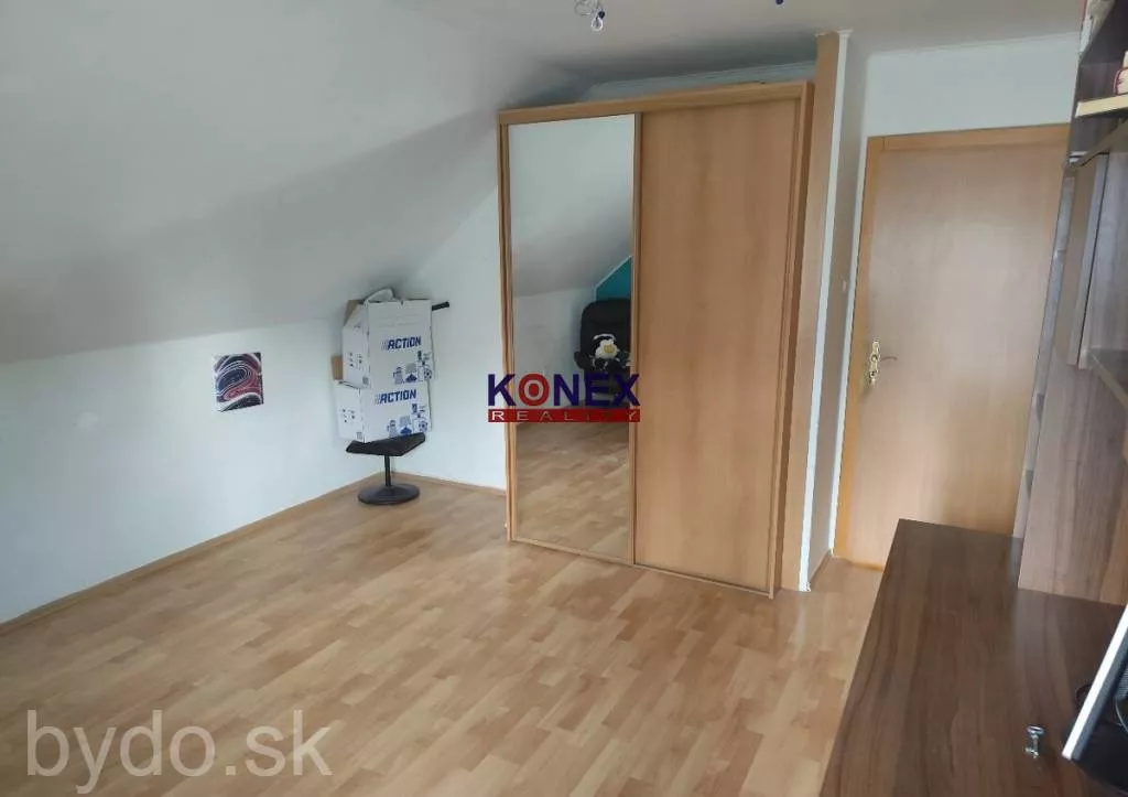 NA PREDAJ Poschodový rodinný dom 11 km od Vranova n/T., 147259_7