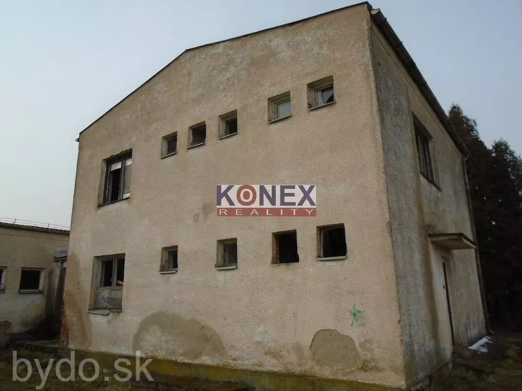 SKVELÁ INVESTIČNÁ PRÍLEŽITOSŤ! Budova bývalej školy v Pustom Čemernom., 148677_1