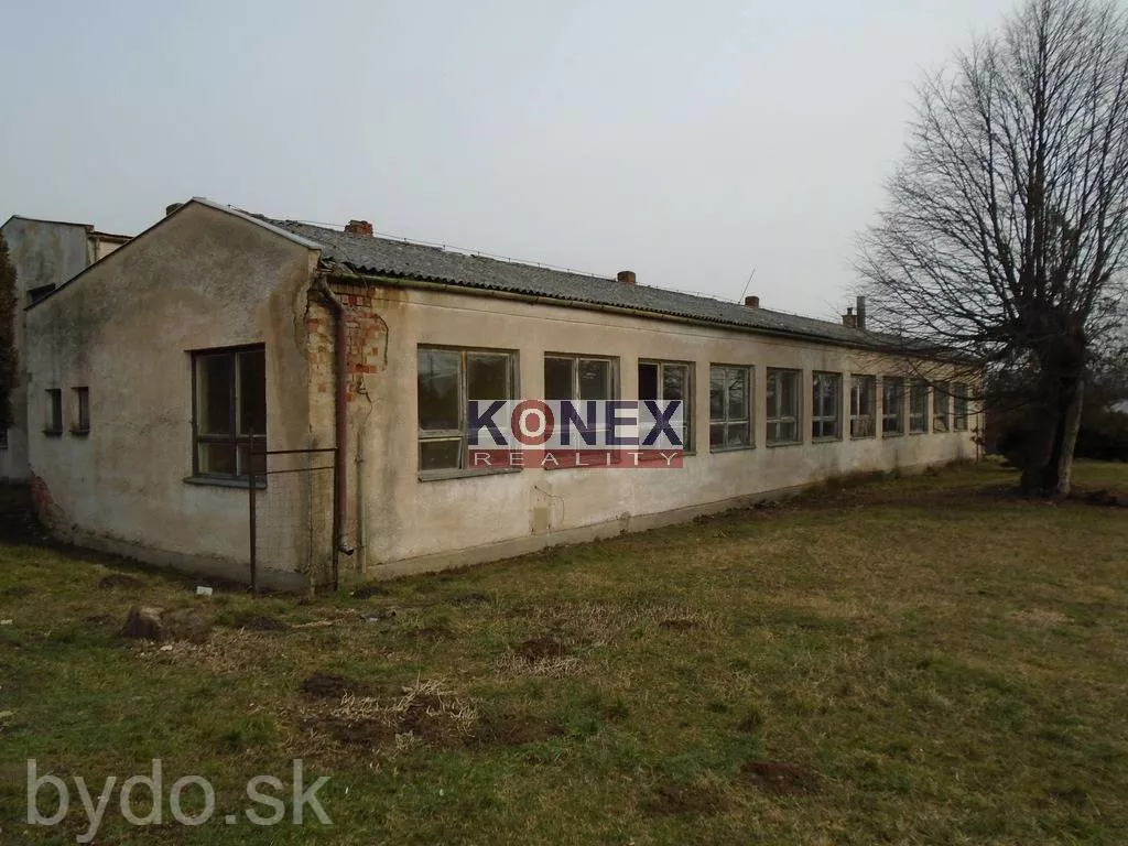 SKVELÁ INVESTIČNÁ PRÍLEŽITOSŤ! Budova bývalej školy v Pustom Čemernom., 148677_2