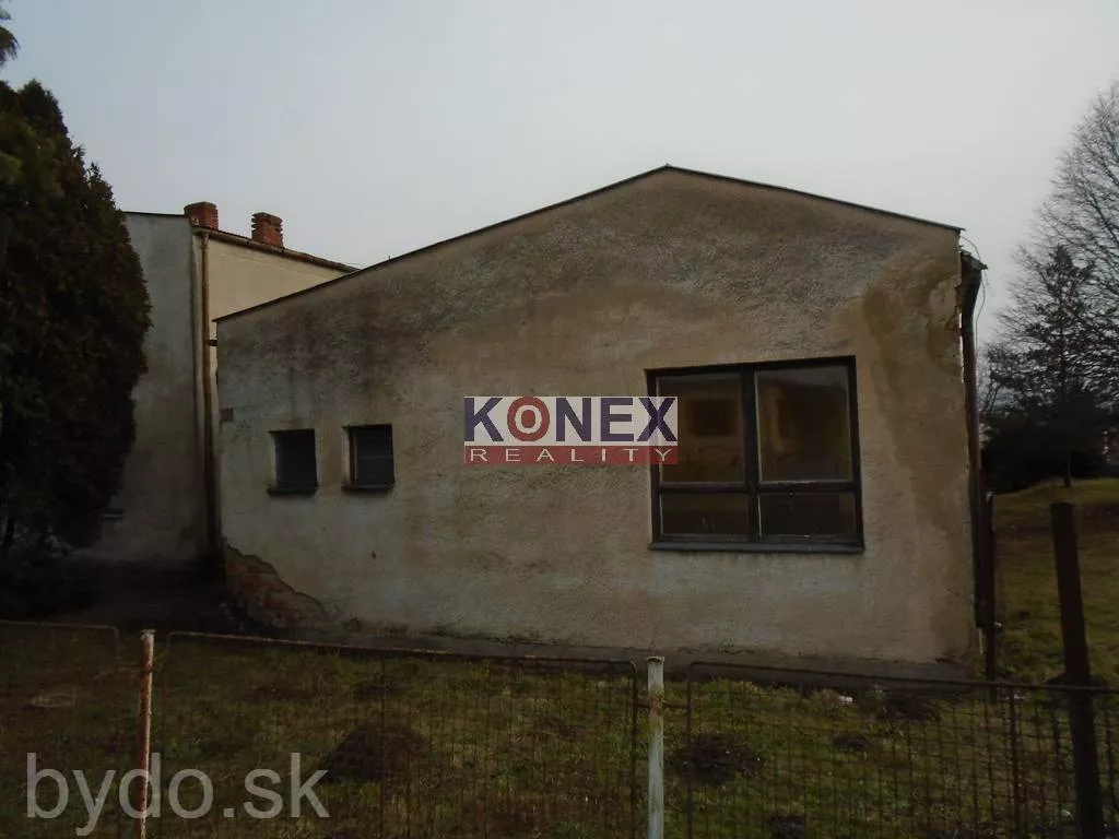 SKVELÁ INVESTIČNÁ PRÍLEŽITOSŤ! Budova bývalej školy v Pustom Čemernom., 148677_4