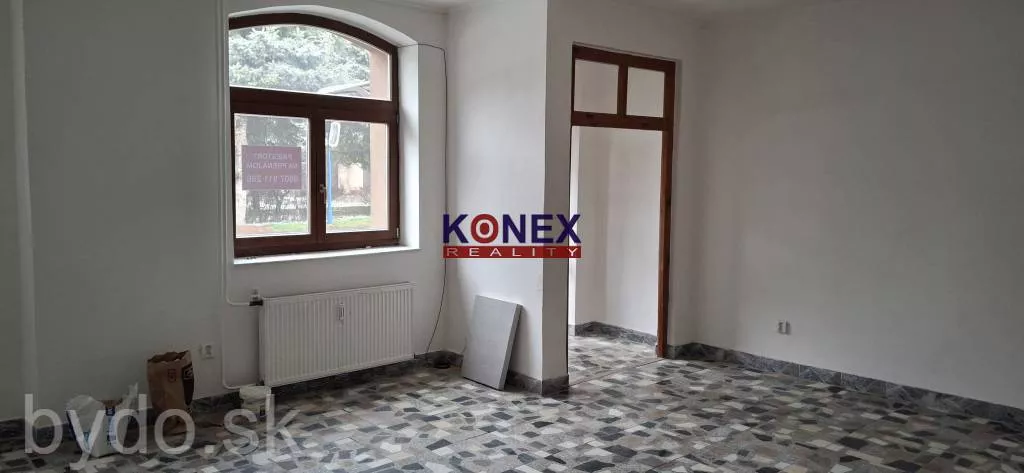 OBCHODNÝ PRIESTOR v meste SOBRANCE na PRENÁJOM, 149421_2