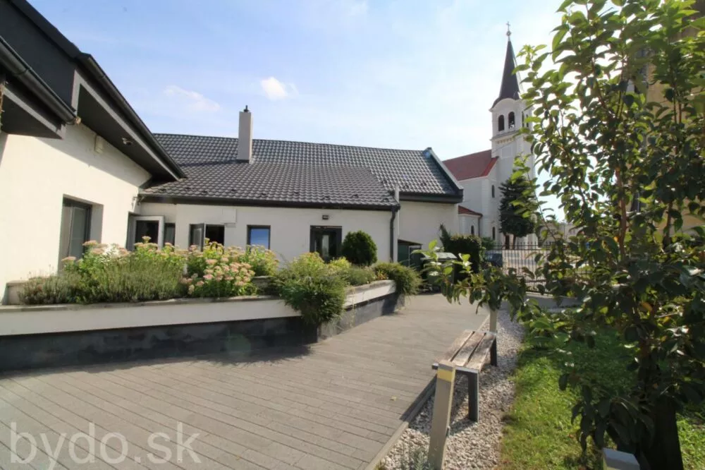 Rodinný dom na predaj 221m2, Hlavná, Zlaté Klasy, 149442_1