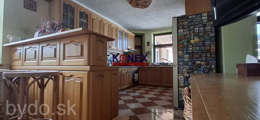 VÝNIMOČNÁ PONUKA! - LUXUSNÁ VILA s BAZÉNMI A SAUNOU NA PREDAJ, 149512_8