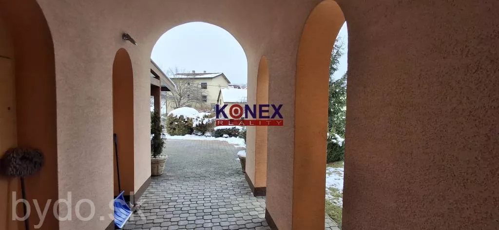 VÝNIMOČNÁ PONUKA! - LUXUSNÁ VILA s BAZÉNMI A SAUNOU NA PREDAJ, 149512_9