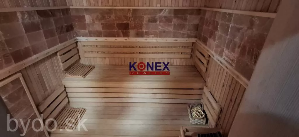 VÝNIMOČNÁ PONUKA! - LUXUSNÁ VILA s BAZÉNMI A SAUNOU NA PREDAJ, 149512_10