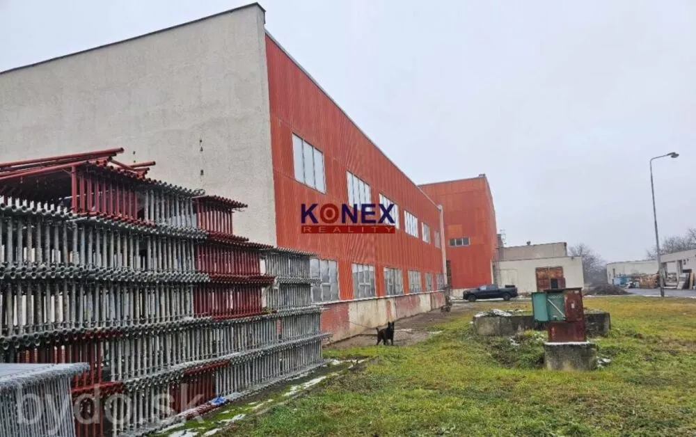 NA PREDAJ priemyselná hala v obci Hencovce, okres Vranov nad Topľou, 149523_1