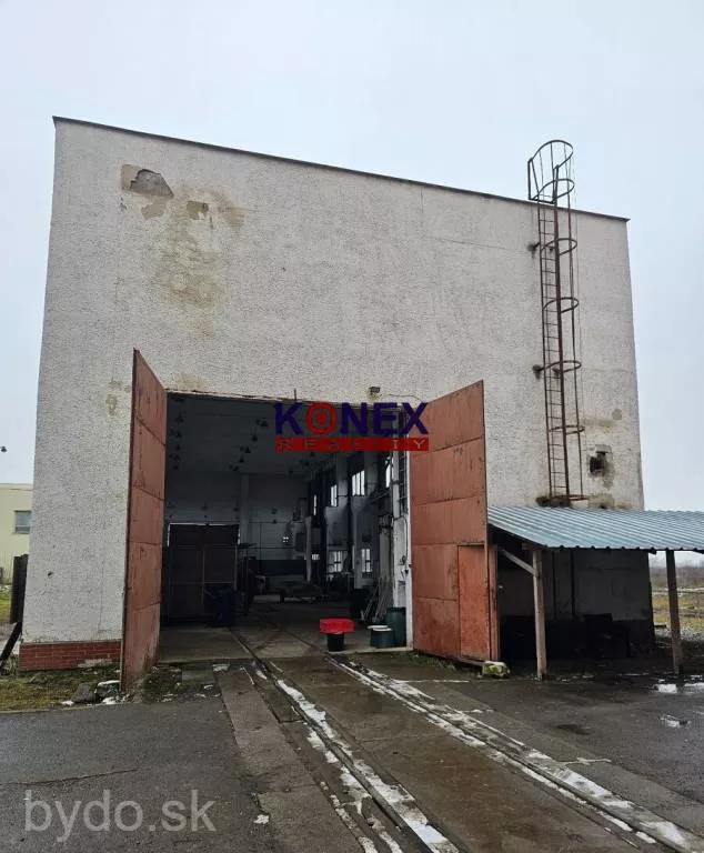 NA PREDAJ priemyselná hala v obci Hencovce, okres Vranov nad Topľou, 149523_4