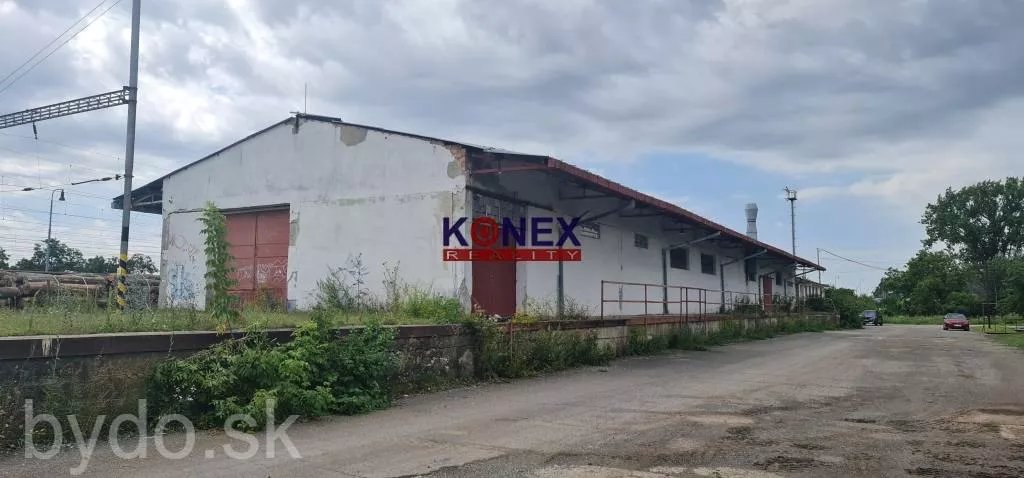 Priemyselná hala pri železnici v Trebišove NA PRENÁJOM, 150331_0