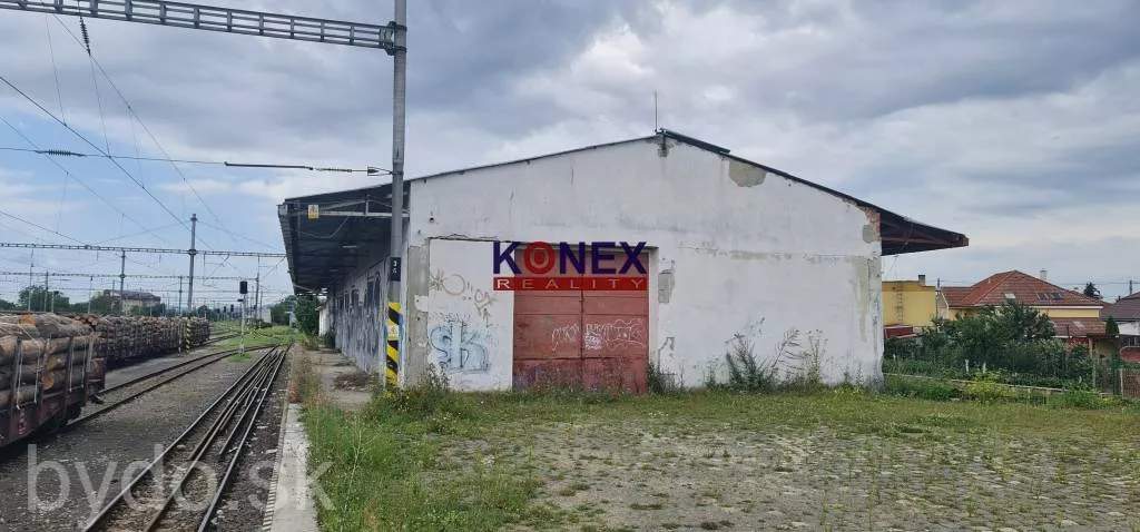 Priemyselná hala pri železnici v Trebišove NA PRENÁJOM, 150331_1