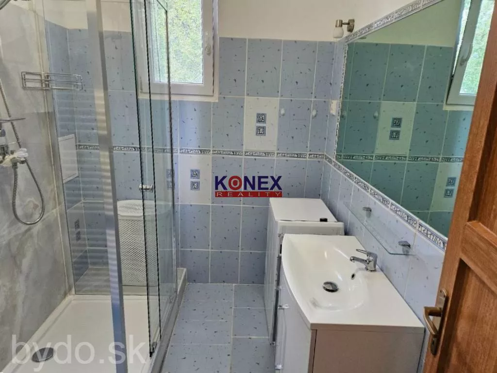 NA PREDAJ: 3-izbový byt v centre Michaloviec – Námestie osloboditeľov, 150601_5