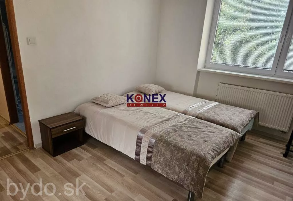 NA PREDAJ: 3-izbový byt v centre Michaloviec – Námestie osloboditeľov, 150601_6