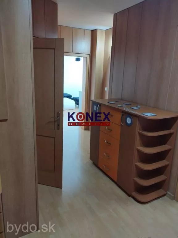 NA PREDAJ – 3-izbový byt na sídlisku 1. mája VRANOV n/T, 150911_1