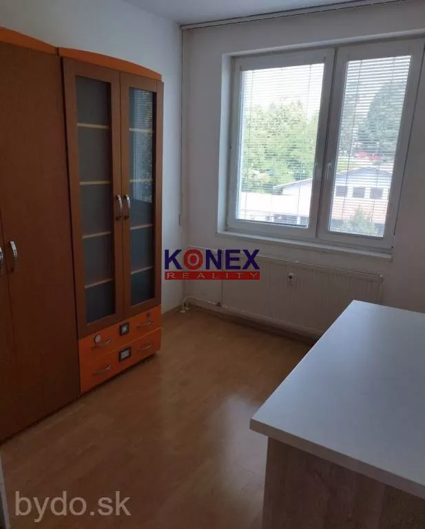 NA PREDAJ – 3-izbový byt na sídlisku 1. mája VRANOV n/T, 150911_2