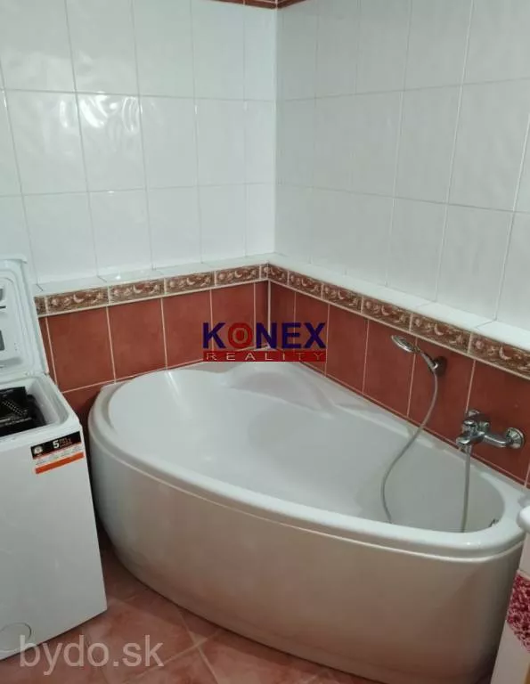 NA PREDAJ – 3-izbový byt na sídlisku 1. mája VRANOV n/T, 150911_5