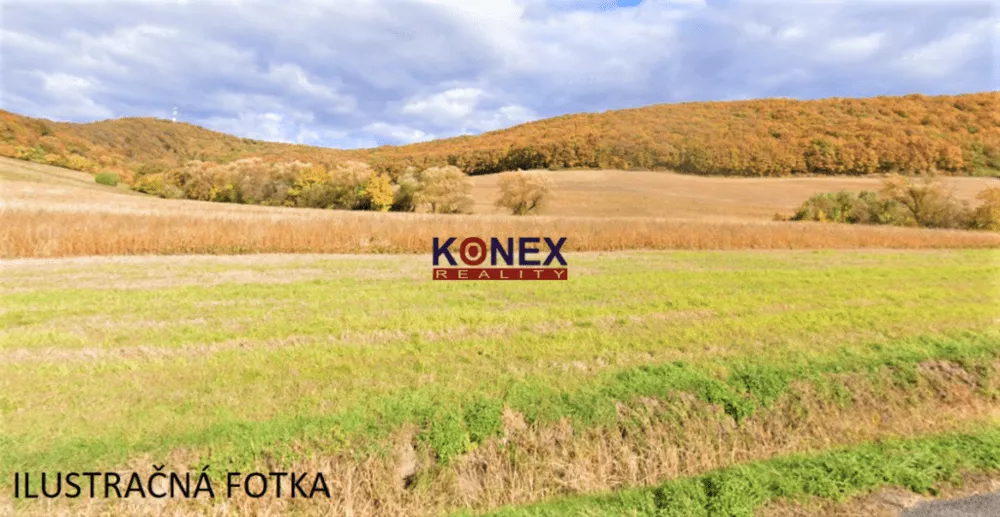 NA PREDAJ Na predaj pozemok v obci ZÁMUTOV, 150912_0