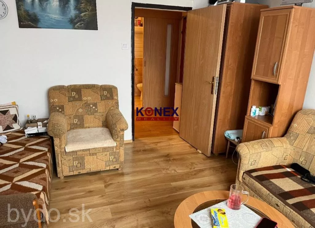 Na predaj kompletne zariadený 3-izbový byt v Snine, 152149_0