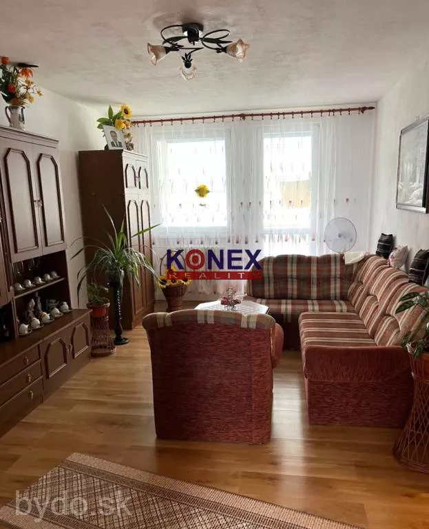 Na predaj kompletne zariadený 3-izbový byt v Snine, 152149_1