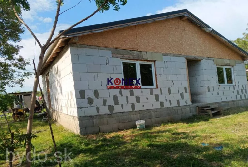 NA PREDAJ – Rodinný dom v obci Lastovce, 153606_9