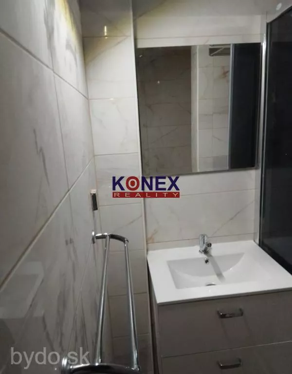 Zrekonštruovaný 2-izbový byt, ul. Obchodná – Strážske, 154340_1