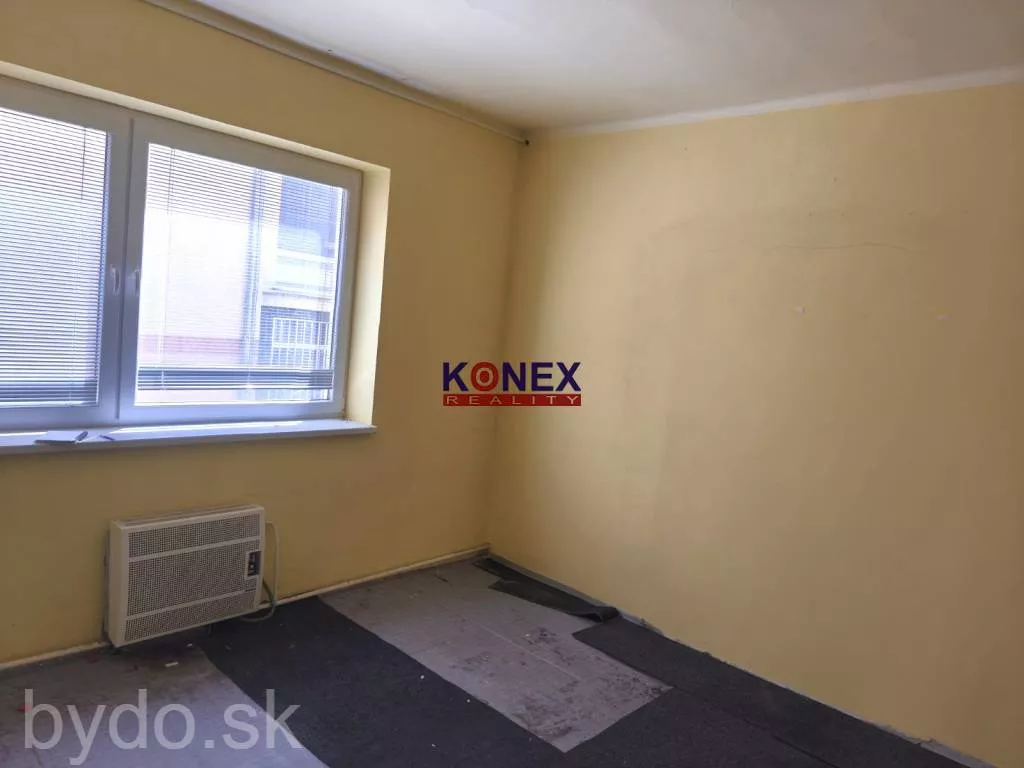 NA PREDAJ - BUDOVA v CENTRE MESTA – Michalovce, 154850_2