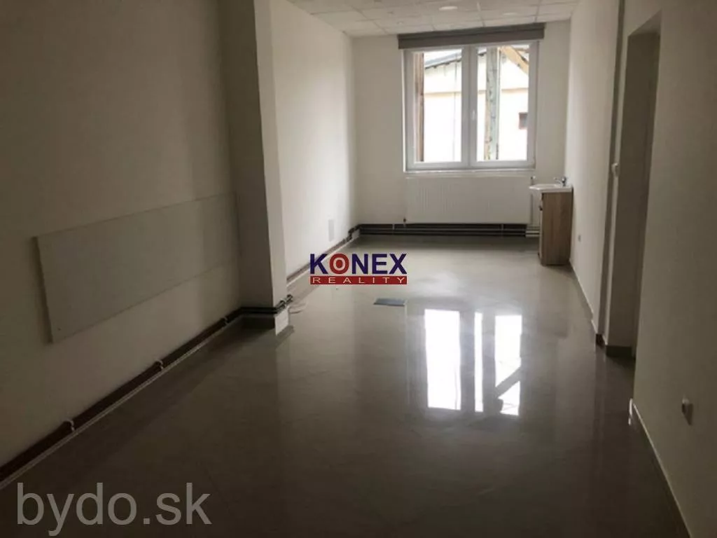 NA PREDAJ! TROJPODLAŽNÝ POLYFUNKČNÝ OBJEKT V SNINE, 155437_2